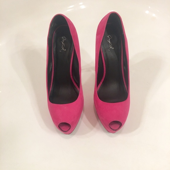 Fuchsia Faux Suede Heels - Picture 3 of 4